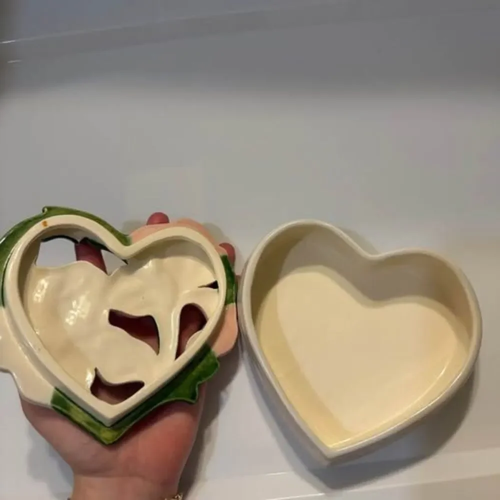 Vintage 1997 Hand-Painted Ceramic Heart Trinket Box - Iris Floral Design